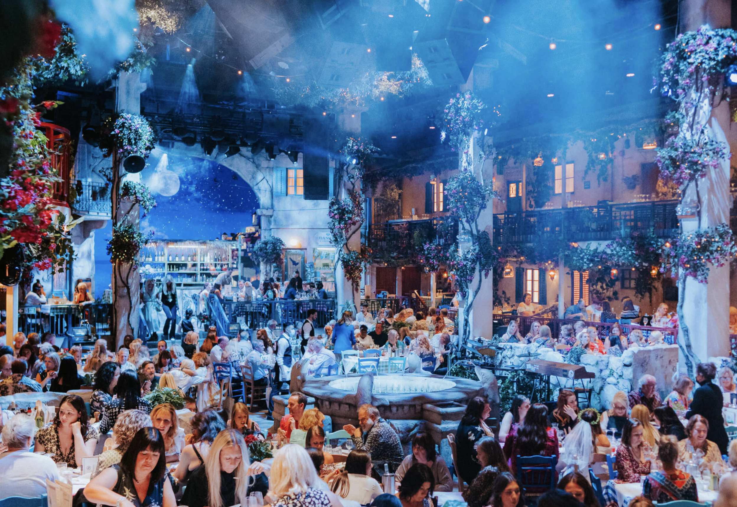 Oh yes: Mamma Mia! The Party komt naar Nederland