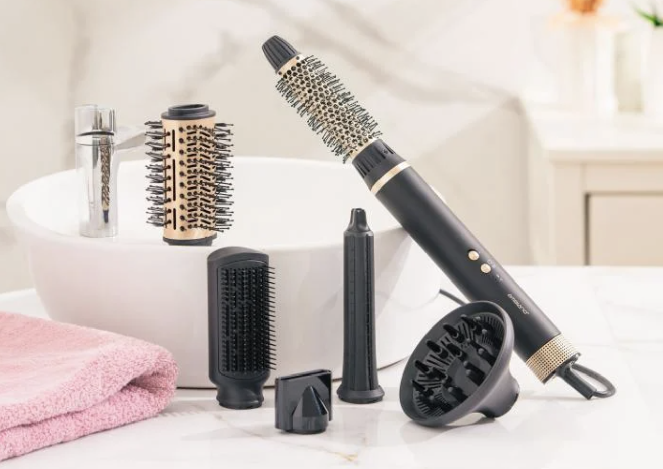 Deze dupe van de Dyson Airwrap is te koop bij Aldi voor € 49,99