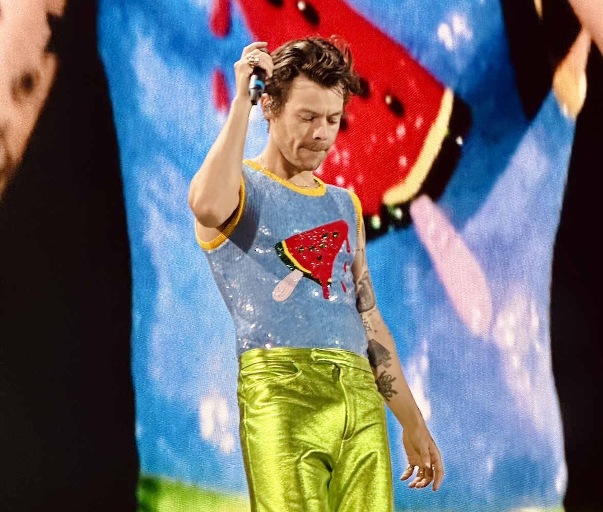 Yes: muziek van Harry Styles en Billie Eilish terug op TikTok