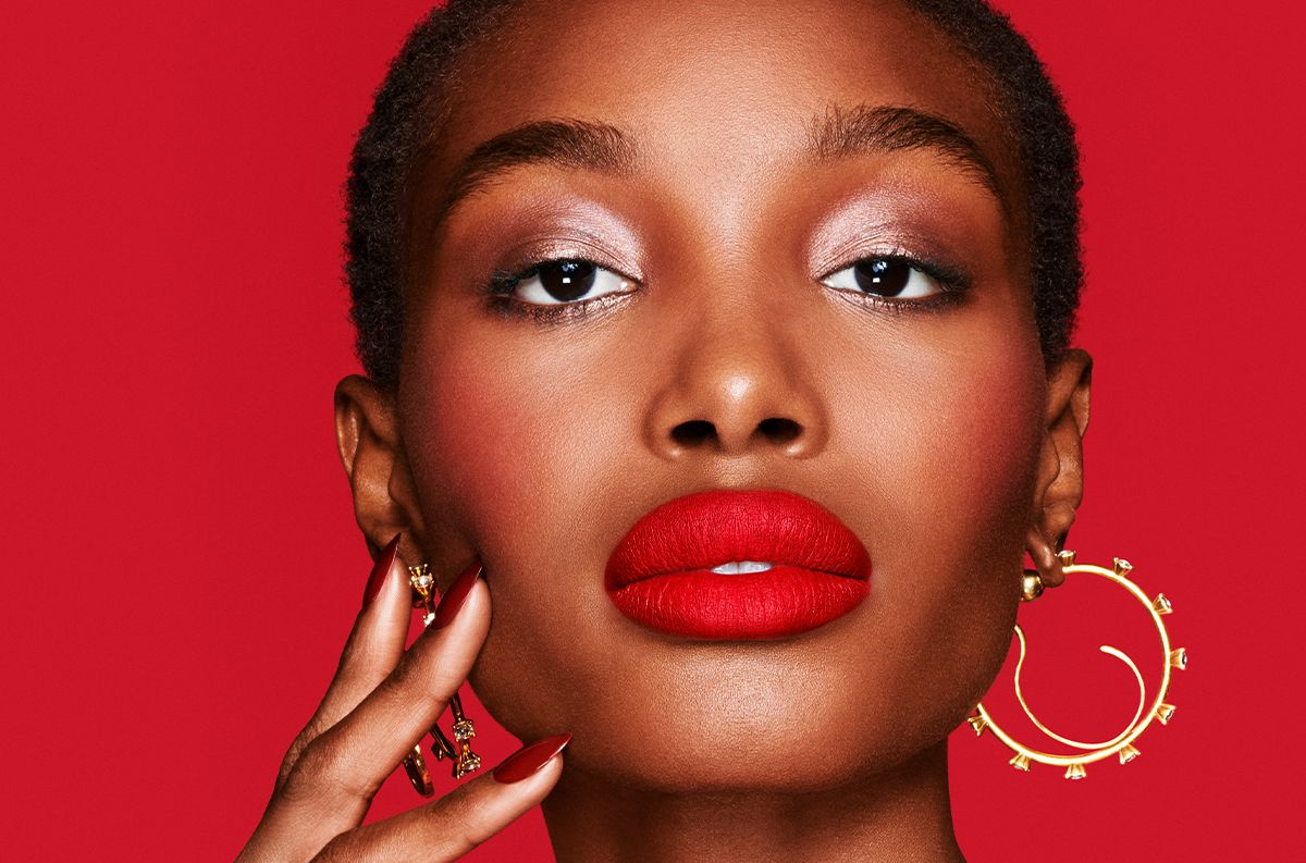 Deze lipsticks maken je tanden witter