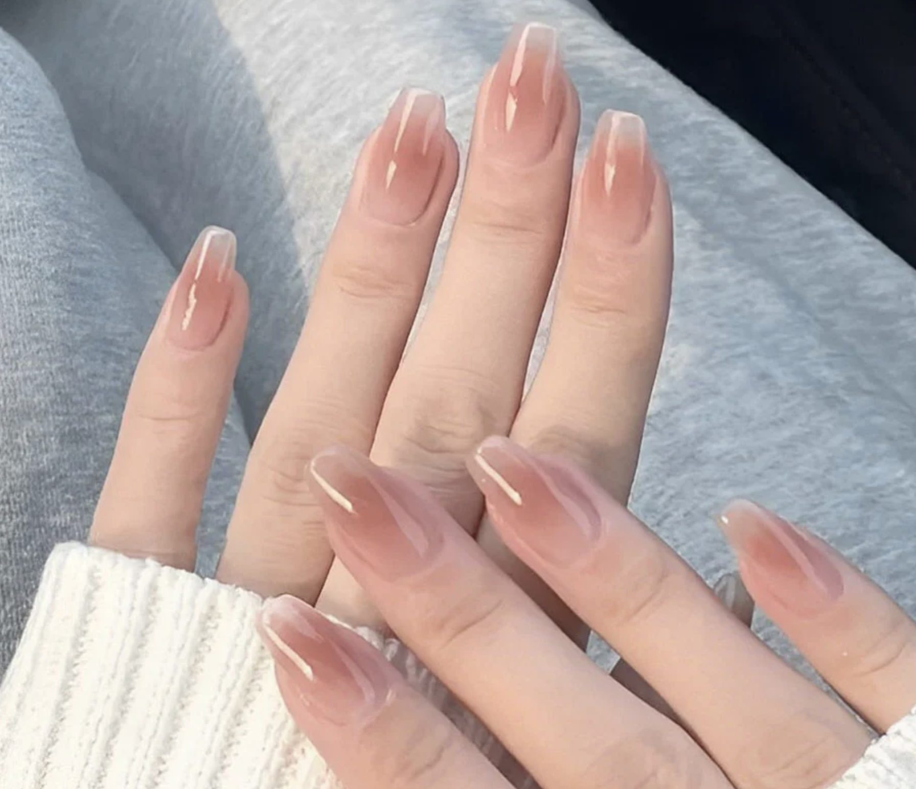 De nieuwste nailtrend van deze zomer: Korean Glass Nails