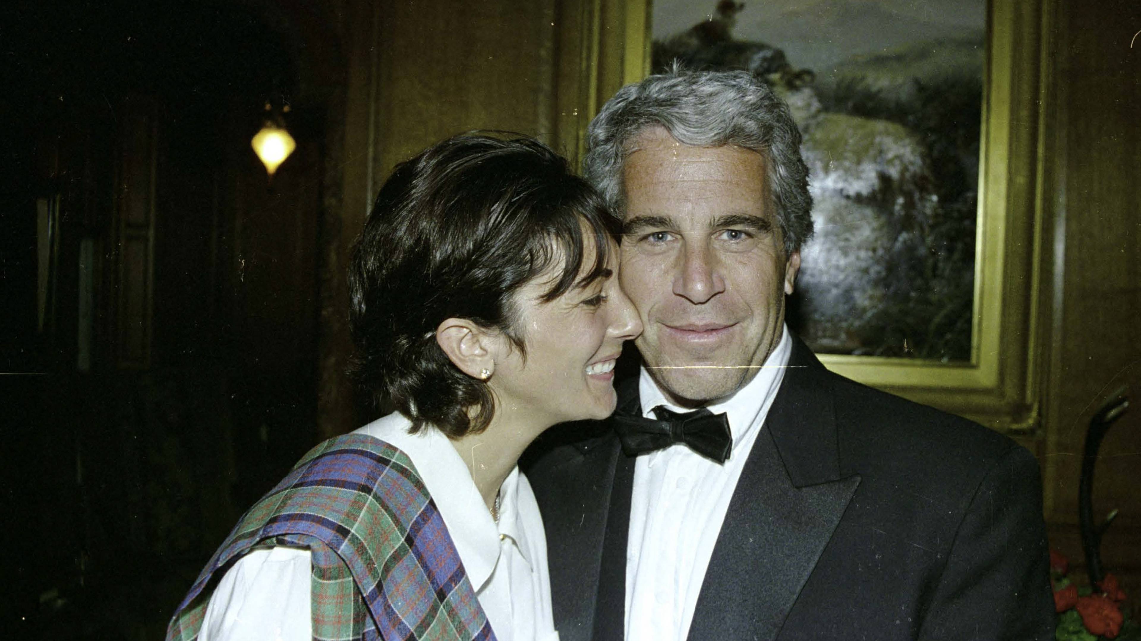 Verjaardagsboek Jeffrey Epstein openbaar gemaakt: dít is de verjaardagskaart van Donald Trump