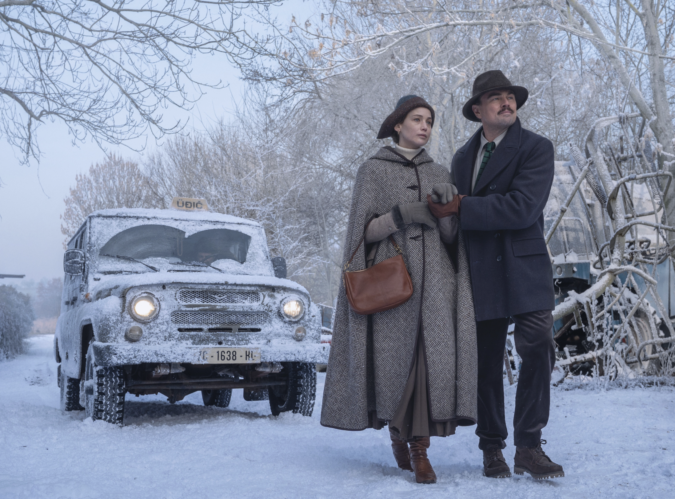 Alles wat je wil weten over de nieuwe thriller met Leonardo DiCaprio en Jennifer Lawrence